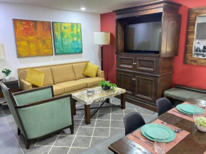 Gran Ubicacion Cerca de SANTAFE, KINGSIZE BED